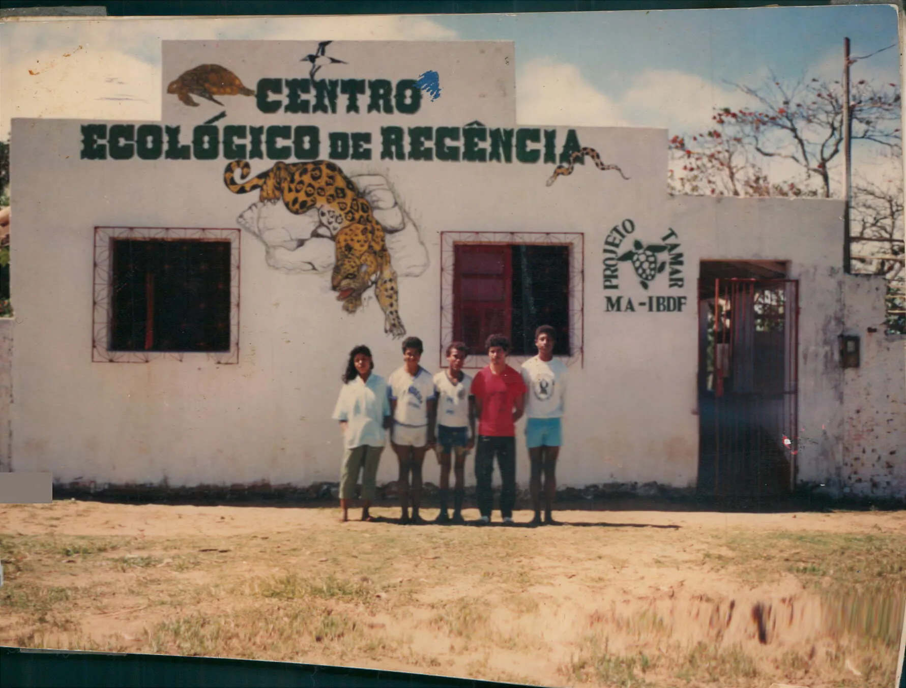 Antiga fachada do Centro Ecologico em Regência