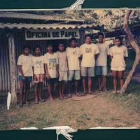 Oficina de papel em Regência