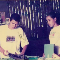 Oficina de papel em Regência